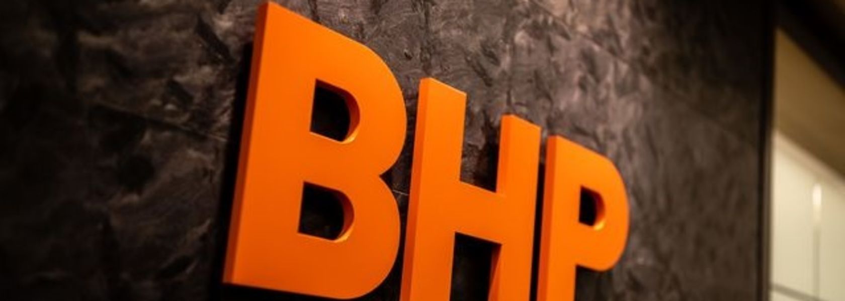 BHP decade a final dividend of1.75 dollars per share